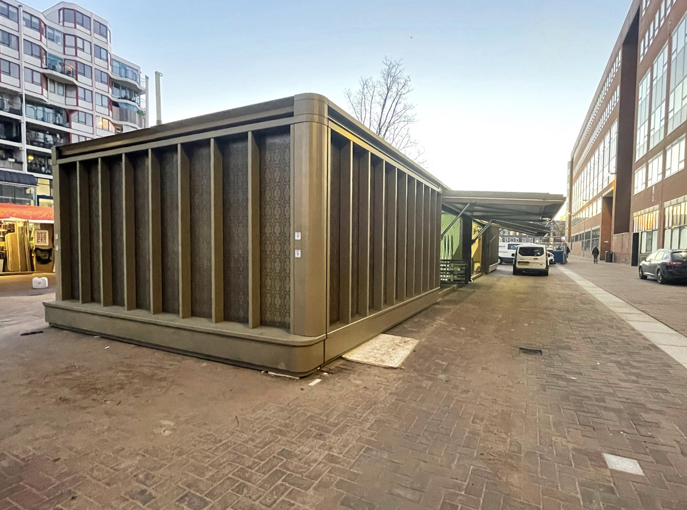 marktbox Waterlooplein Amsterdam facade 3