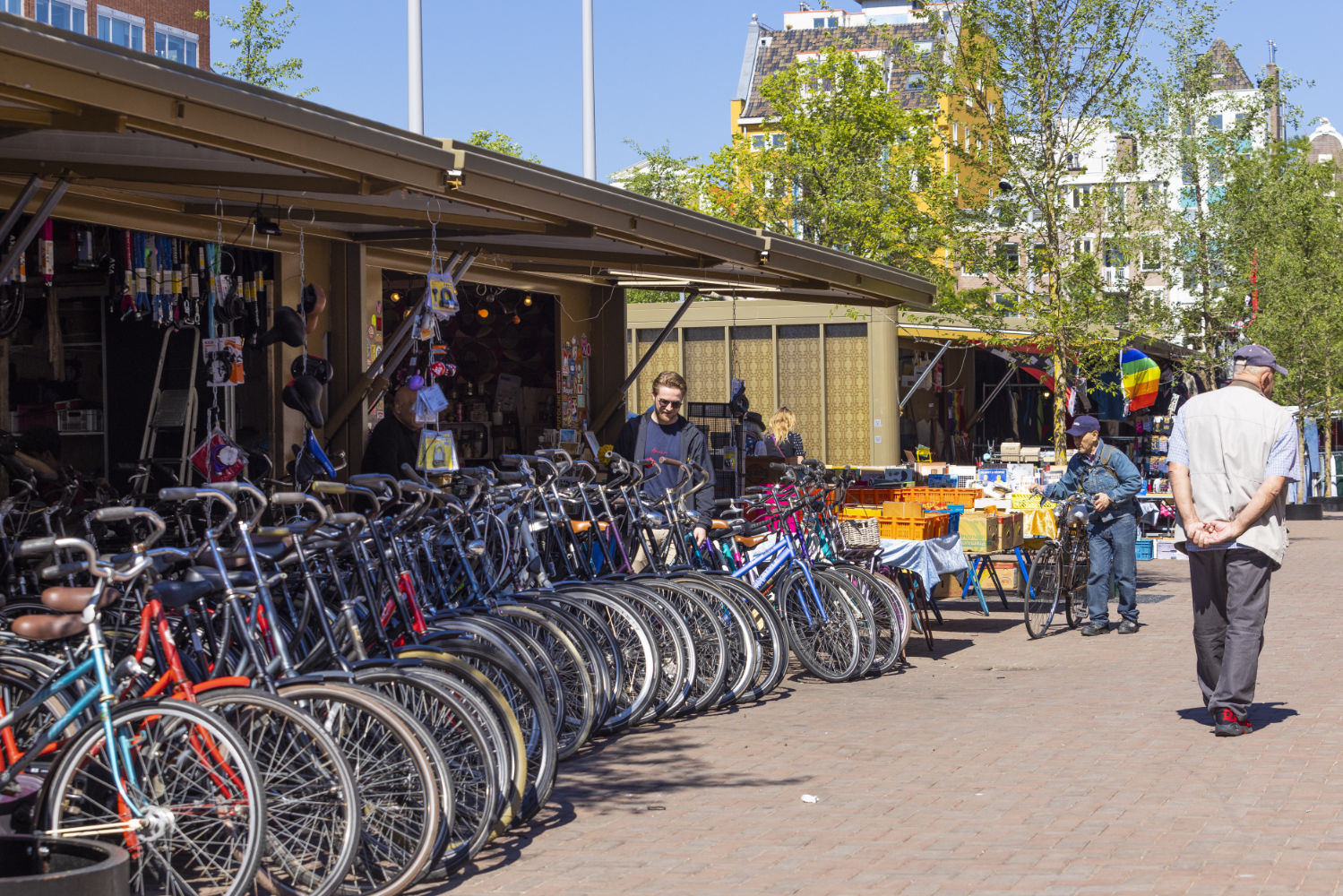 Atelier PUUUR_Waterlooplein kiosks 12