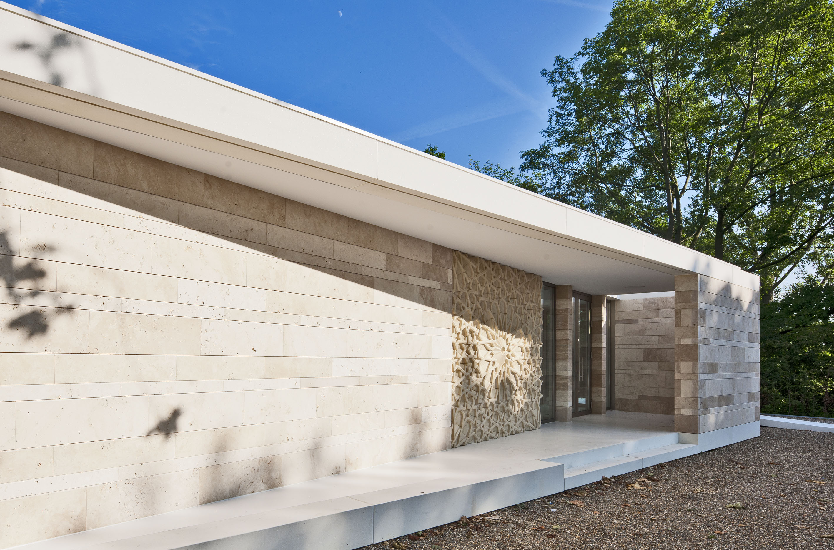 Islamic cemetery graveyard pavilion atelier PUUUR De Nieuwe Ooster facade2