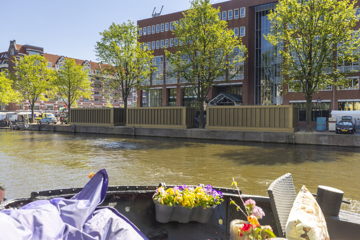 Atelier PUUUR_Waterlooplein kiosks 14